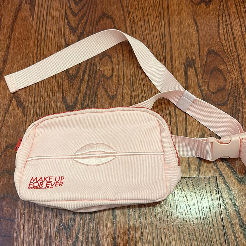Brand New Makeup Forever - Professional Paris Fanny/Crossbody